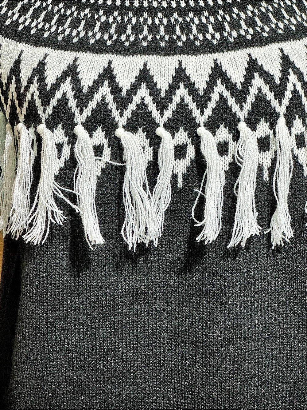 Cato Black & White Fringe Turtleneck Sweater Size Medium NWT - Picture 4 of 7